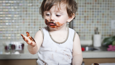 baby_choc_eating