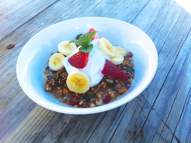 LOW SUGAR HEALTHY GRANOLA