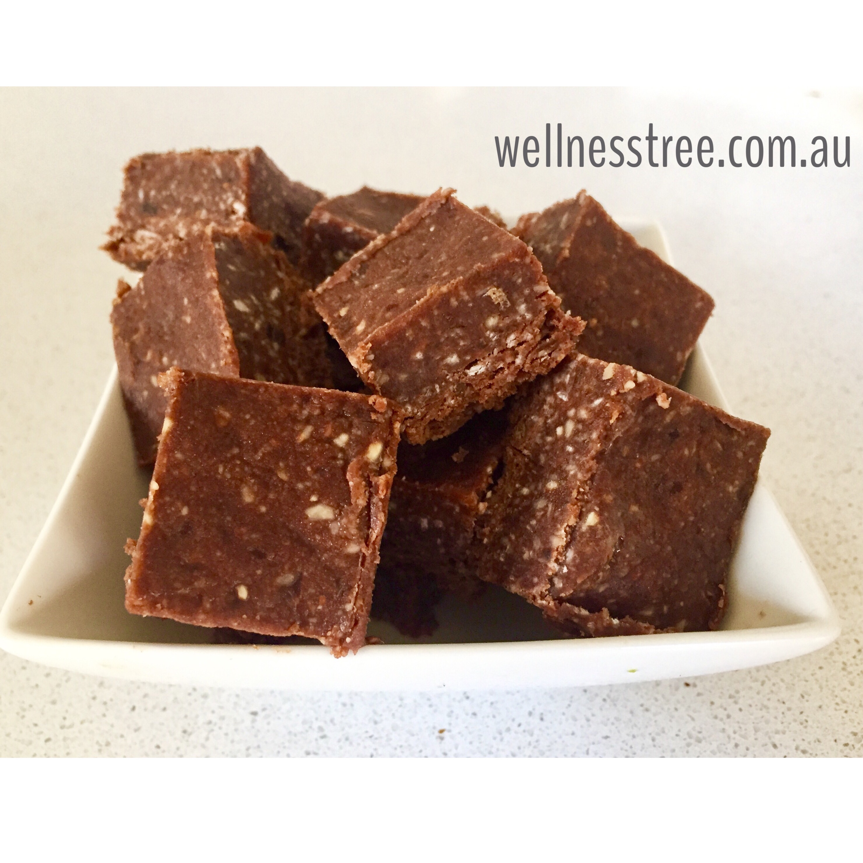 HEALTHY CHOCOLATE SQUARES